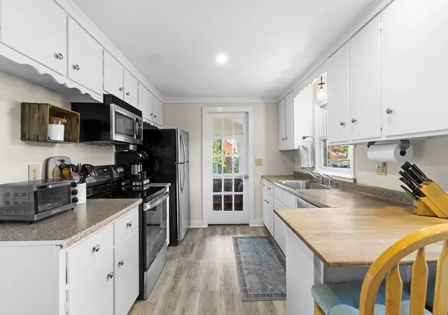 Photo 3 of Single family home for sale at 262 Main St, Rowley, MA 01969 | MLS# 73566457 | Listing updated on 2026-09-13