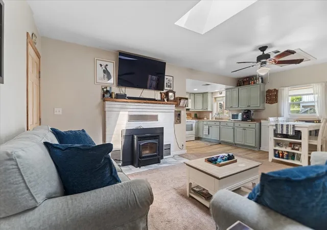 image of 15 Charles St, Lakeville, MA 02347 | MLS# 73556288