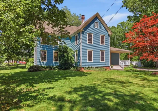 Homes for sale in Amesbury, MA | 39 Beacon Street, Amesbury, MA 01913 | MLS# 73530771