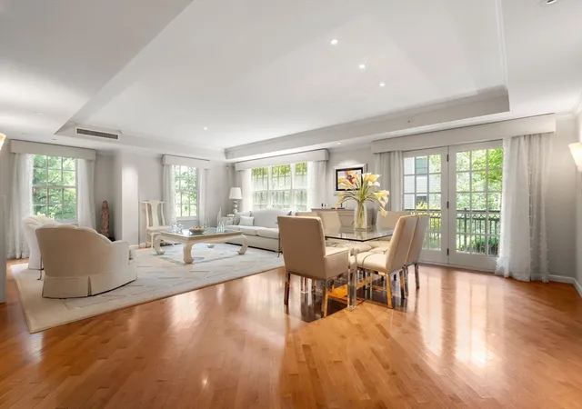 3rd image of 336 Boylston Street #Unit 102, Newton Center, MA 02459 | MLS# 73549548
