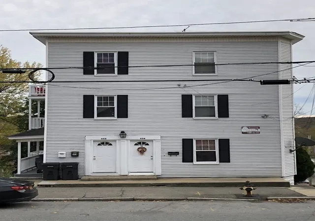 Photo 3 of Sale Pending at 552 Washington St, Haverhill, MA 01832 | MLS# 72750468 | Listing updated on 2025-09-02