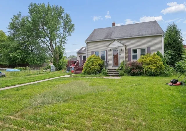 Homes for sale in Worcester, MA | 20 Brightwood Ave, Worcester, MA 01604 | MLS# 73535499
