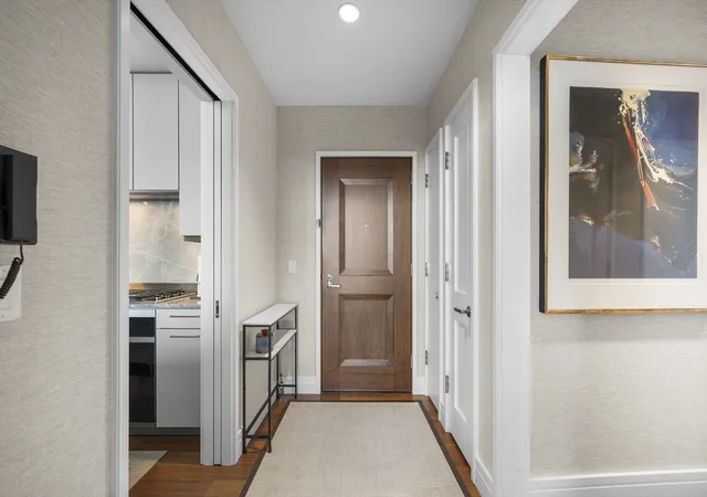 3rd image of 1 Dalton St #3404, Boston, MA 02115 | MLS# 73553559