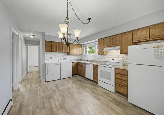 Homes for sale in Chicopee, MA | 224 Greenwood Ter #224, Chicopee, MA 01022 | MLS# 73532065