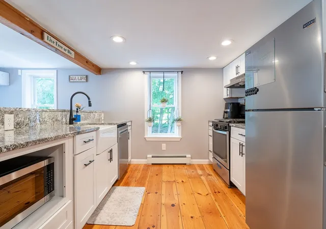 4th image of 30 Worcester St, Taunton, MA 02780 | MLS# 73554817