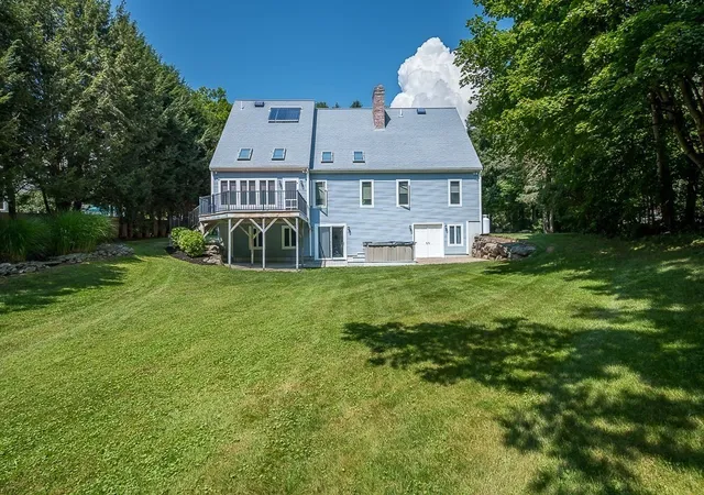 3rd image of 176 Putnam Rd, Holden, MA 01520 | MLS# 73563530