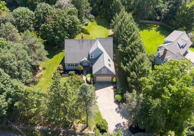 4th image of 176 Putnam Rd, Holden, MA 01520 | MLS# 73563530