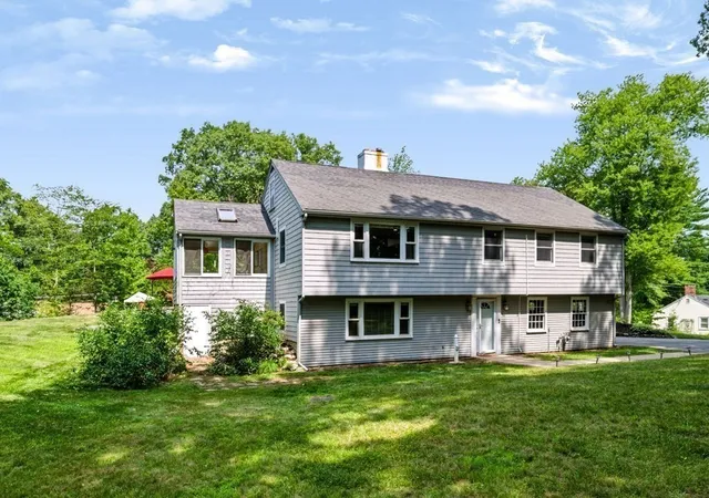 1st image of 29 Canterbury Hill Rd, Topsfield, MA 01983 | MLS# 73552733