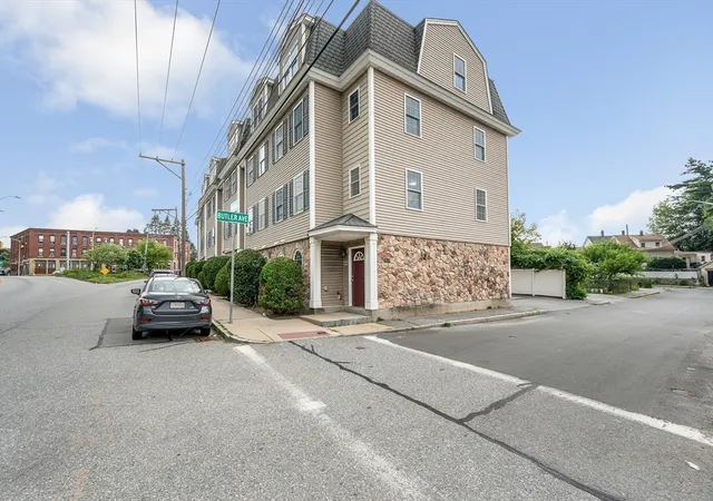 2nd image of 688 Gorham St, Lowell, MA 01852