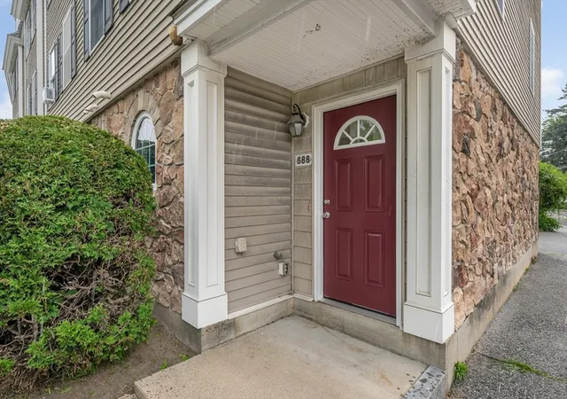 39th image of 688 Gorham Street #688, Lowell, MA 01852 | MLS# 73557447