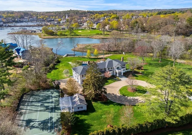 4th image of 5 Proctor St, Manchester, MA 01944 | MLS# 73516512