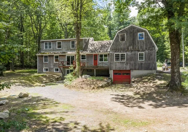 1st image of 9 Laurel Ln, Princeton, MA 01541 | MLS# 73541855