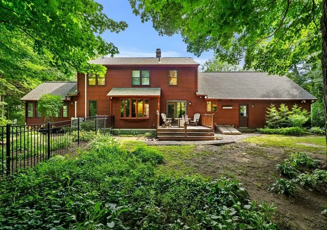 Photo 39 of Single family home for sale at 6 Lexington Cir, Holden, MA 01520 | MLS# 73543908 | Listing updated on 2026-09-29