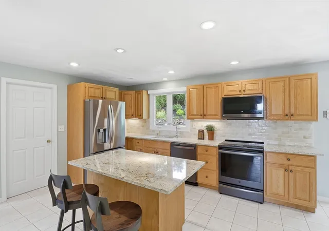 Photo 3 of Single family home for sale at 44 Raffaele Dr, Waltham, MA 02452 | MLS# 73568607 | Listing updated on 2026-09-14
