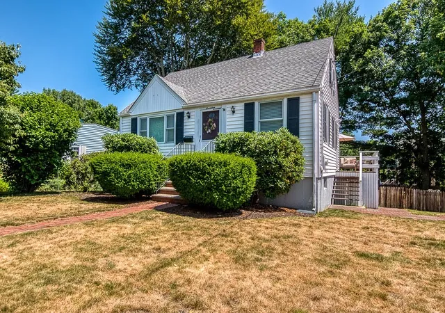 Homes for sale in Randolph, MA | 17 Lewis Dr, Randolph, MA 02368 | MLS# 73547410