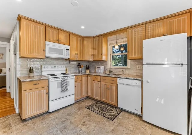 Homes for sale in Randolph, MA | 17 Lewis Dr, Randolph, MA 02368 | MLS# 73547410