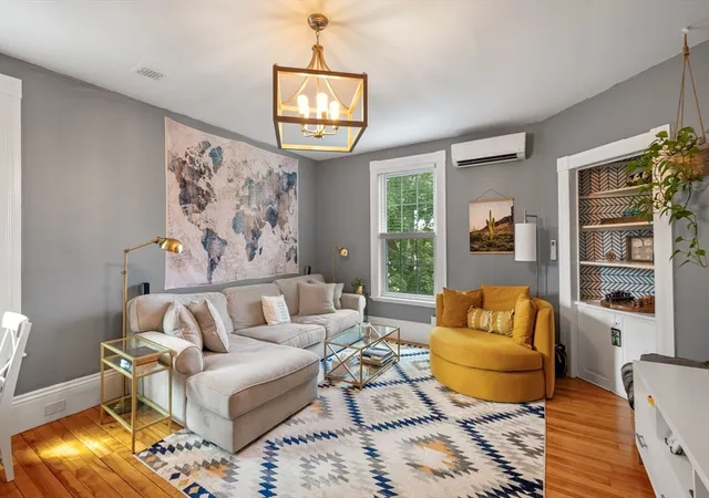 Listing Photo 4 - Condo for sale in building located at 12 Linden St, Salem, MA 01749 - Unit #4