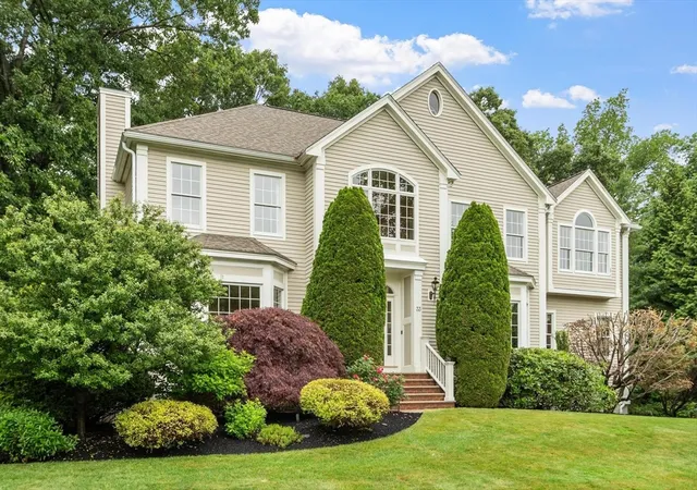 Photo 2 of Single family home for sale at 33 Nutmeg Ln, North Andover, MA 01845 | MLS# 73540971 | Listing updated on 2026-09-13