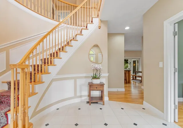 Photo 3 of Single family home for sale at 33 Nutmeg Ln, North Andover, MA 01845 | MLS# 73540971 | Listing updated on 2026-09-13