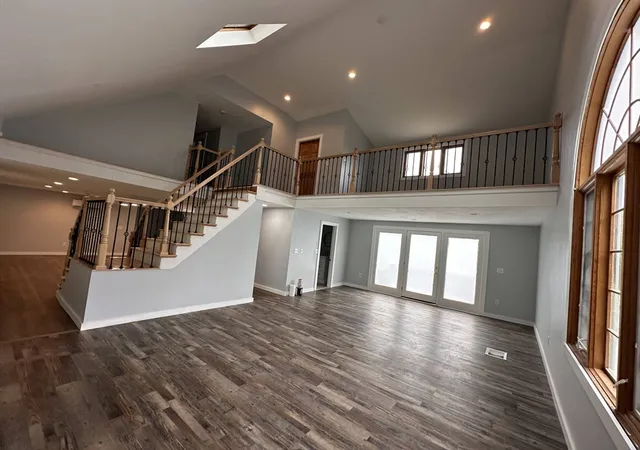 Photo 1 of Single family home for sale at 10 Linwood St, Oxford, MA 01540 | MLS# 73565250 | Listing updated on 2026-08-22