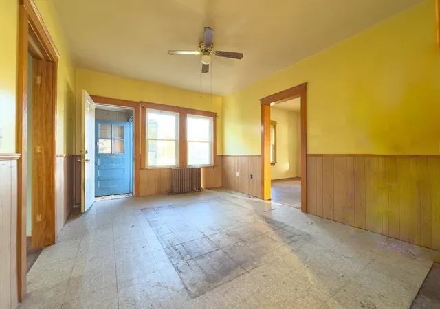 2nd image of 16 Ash St, Fairhaven, MA 02719 | MLS# 73567072