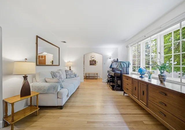 5th image of 8 Brown Road, Lexington, MA 02420 | MLS# 73517211