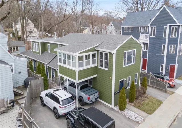 3rd image of 333 Merrimac St #1, Newburyport, MA 01950 | MLS# 73498003