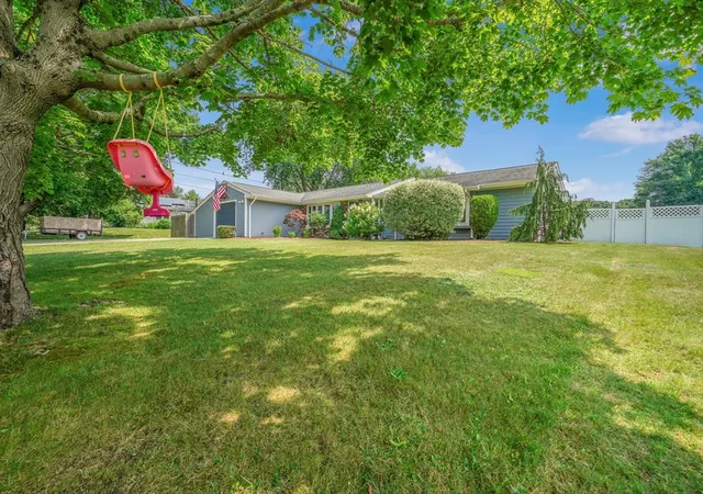 Photo 3 of Sale Pending at 10 Topaz Ln, Dartmouth, MA 02747 | MLS# 73552586 | Listing updated on 2026-10-01
