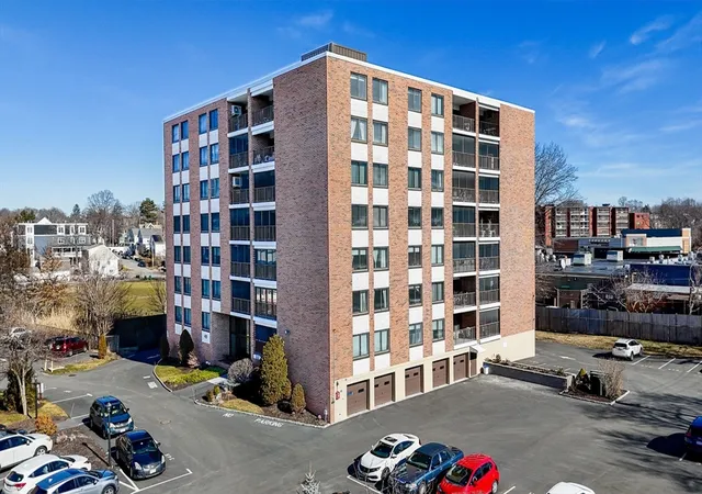 1st image of 49 Melrose St #4B, Melrose, MA 02176 | MLS# 73514258