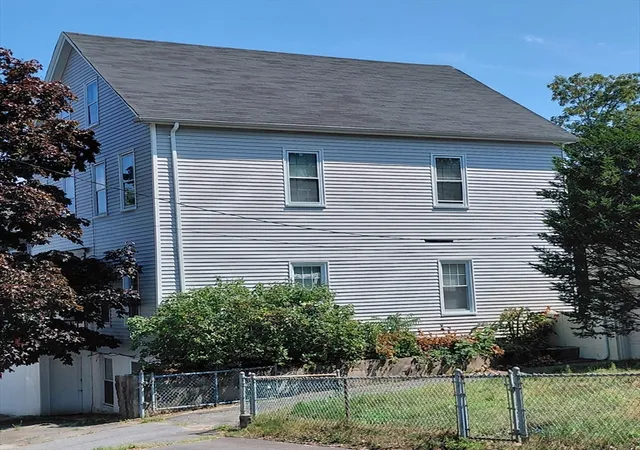 2nd image of 32 Franklin Street, New Bedford, MA 02740 | MLS# 73568118