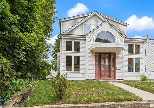 3rd image of 27 Miller Ave, Braintree, MA 02184 | MLS# 73566953