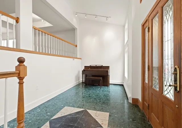 4th image of 27 Miller Ave, Braintree, MA 02184 | MLS# 73566953