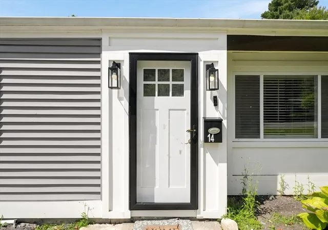 Photo 2 of Single family home for sale at 14 Pineview Terrace, Brockton, MA 02302 | MLS# 73569088 | Listing updated on 2026-09-04