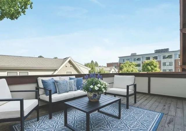 2nd image of 201 Freeman St, Brookline, MA 02446