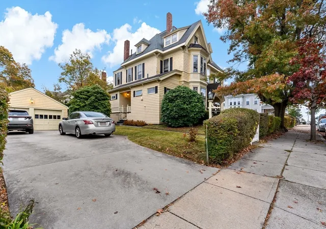 3rd image of 216 Prospect St, Fall River, MA 02720 | MLS# 73532049