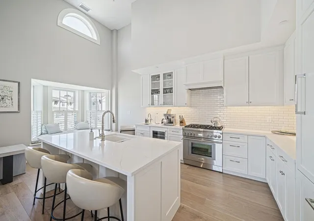 Homes for sale in Cohasset, MA | 87 Elm Street #323, Cohasset, MA 02025 | MLS# 73533820
