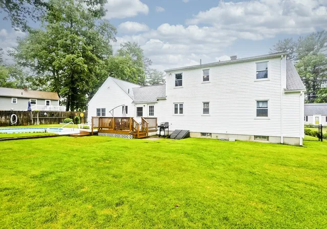 2nd image of 164 Barbara St, Westfield, MA 01085 | MLS# 73553893
