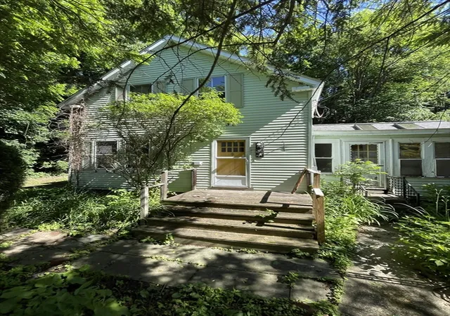 3rd image of 38 Fredonian St, Shirley, MA 01464 | MLS# 73535798