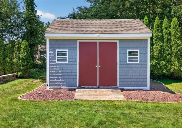 36th image of 63 Ansel White Dr, Acushnet, MA 02743 | MLS# 73554982