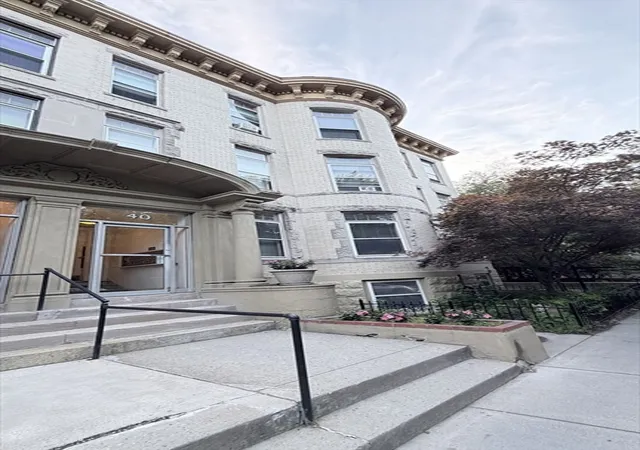 2nd image of 40 Winchester St, Brookline, MA 02446