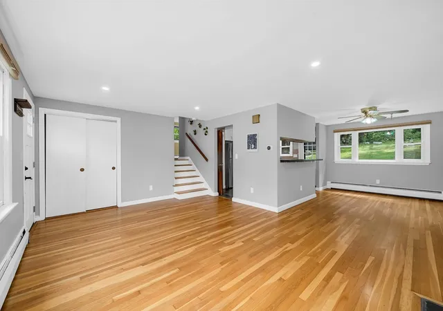 2nd image of 566 Main St, Stoneham, MA 02180 | MLS# 73562631