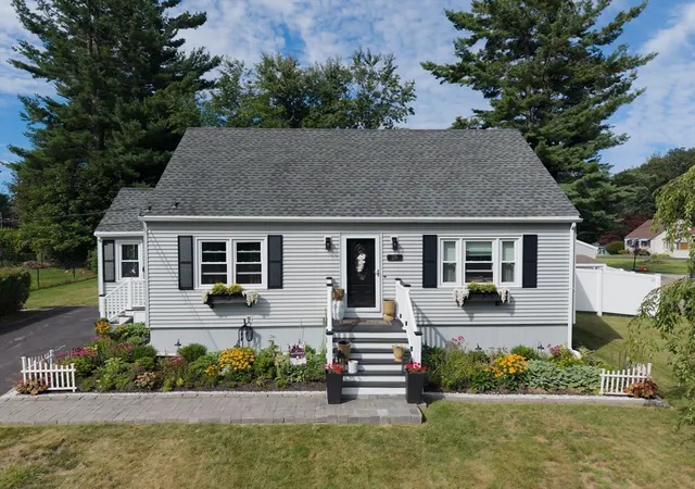 Photo 1 of Sale Pending at 29 Warren Ave, Leicester, MA 01524 | MLS# 73569048 | Listing updated on 2026-09-03