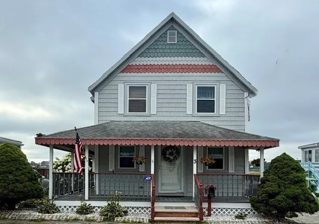 5th image of 3 Moreland Avenue, Hull, MA 02045 | MLS# 73560523