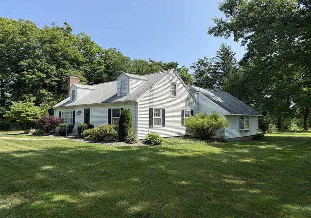Photo 3 of Single family home for sale at 1030 South E St, Amherst, MA 01002 | MLS# 73558184 | Listing updated on 2026-08-07