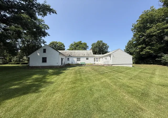 Photo 4 of Single family home for sale at 1030 South E St, Amherst, MA 01002 | MLS# 73558184 | Listing updated on 2026-08-07