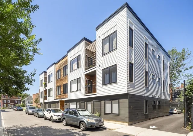 21st image of 27 Dixwell St #4A, Roxbury, MA 02119 | MLS# 73553617