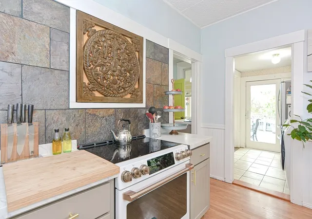 Photo 4 of Single family home for sale at 24 Main St, Upton, MA 01568 | MLS# 73559135 | Listing updated on 2026-09-22