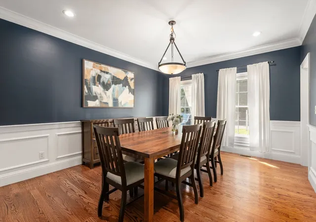 4th image of 11 Shadow Ln, Wellesley, MA 02482 | MLS# 73552192