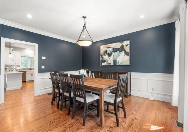 5th image of 11 Shadow Ln, Wellesley, MA 02482 | MLS# 73552192