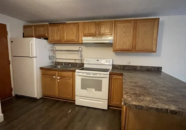 Photo 4 of Condominium at 71 Mystic Street #11, Methuen, MA 01844 | MLS# 73278618 |  | Sold on 2024-12-13